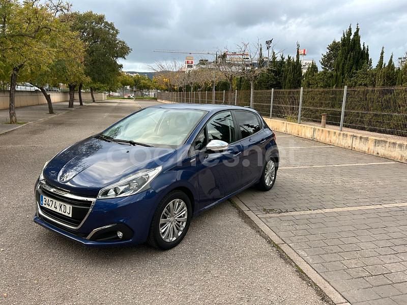 Usado Peugeot 208 Style 82 CV (60 kW) 2017 Azul Utilitario