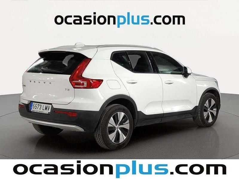 Usado Volvo XC40 Momentum 163 CV (119 kW) 2021 Blanco SUV