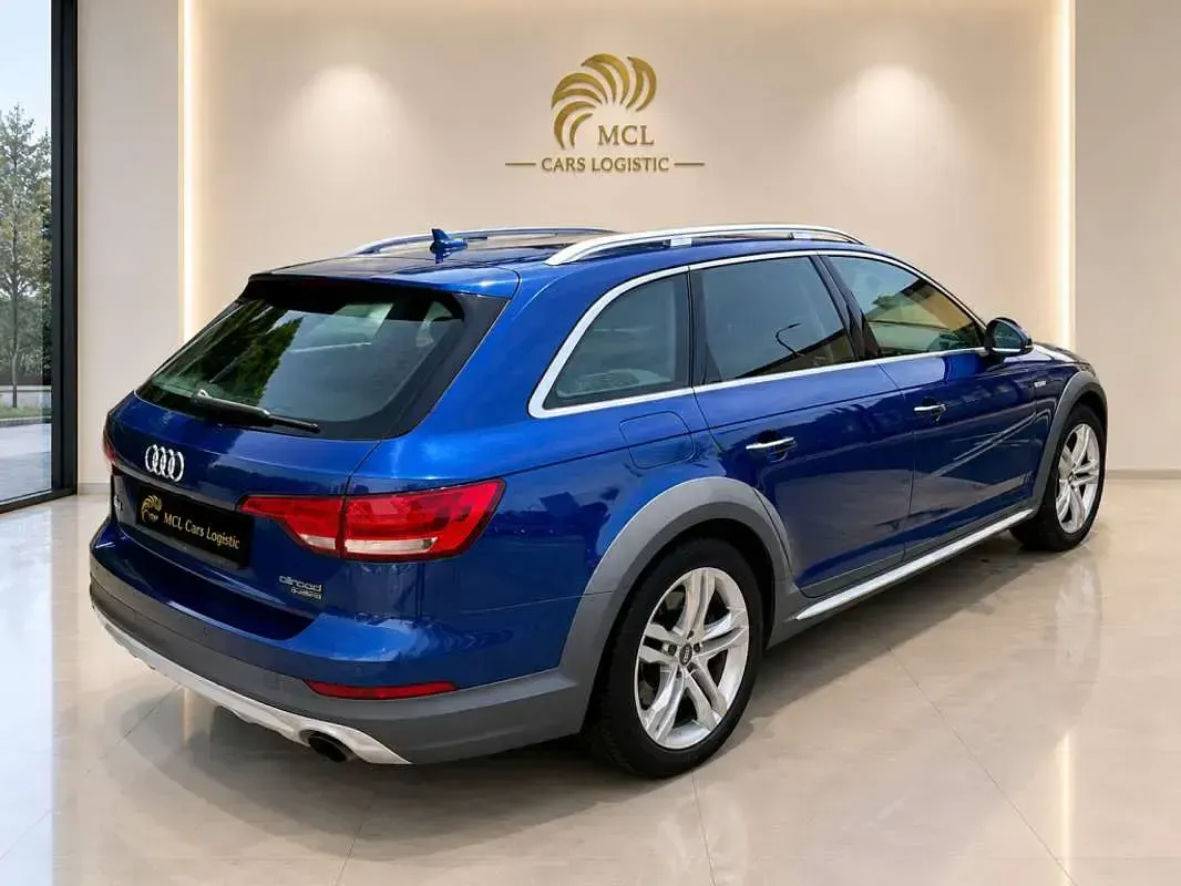 Usado Audi A4 Allroad 252 CV (185 kW) 2017 Azul Familiar