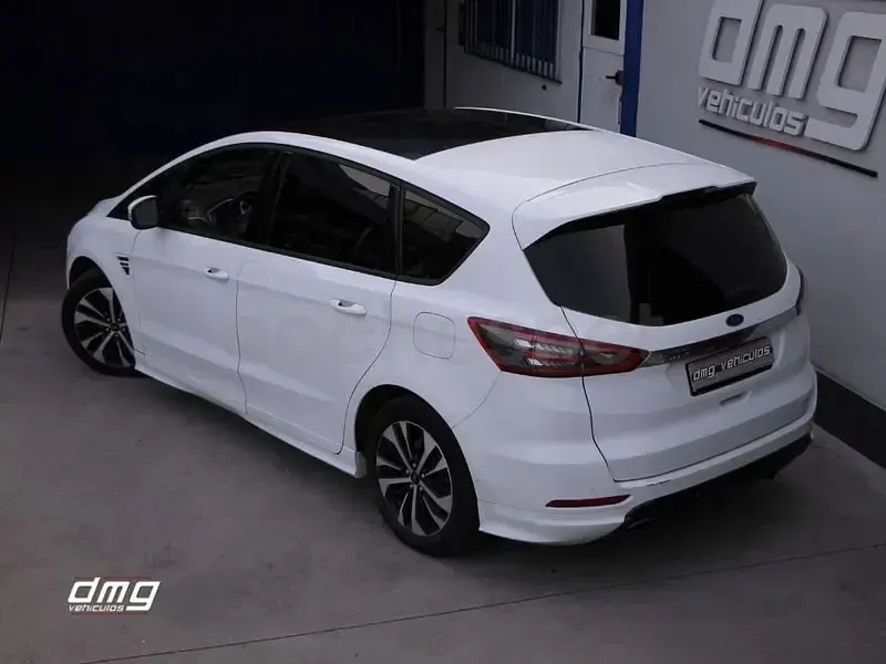 Usado Ford S-MAX ST-Line 190 CV (139 kW) 2019 Blanco Monovolumen