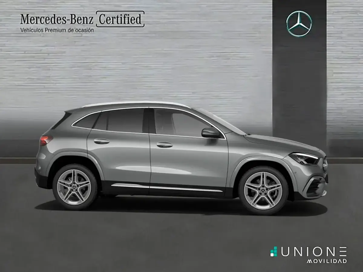 Usado Mercedes GLA200 150 CV (110 kW) 2025 Gris SUV