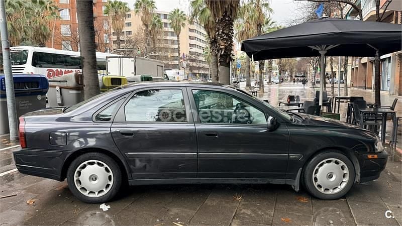 Usado Volvo S80 170 CV (125 kW) 1999 Negro Berlina