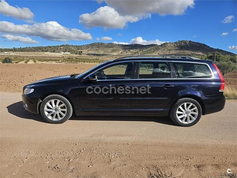 Usado Volvo V70 Momentum 181 CV (133 kW) 2016 Azul Familiar