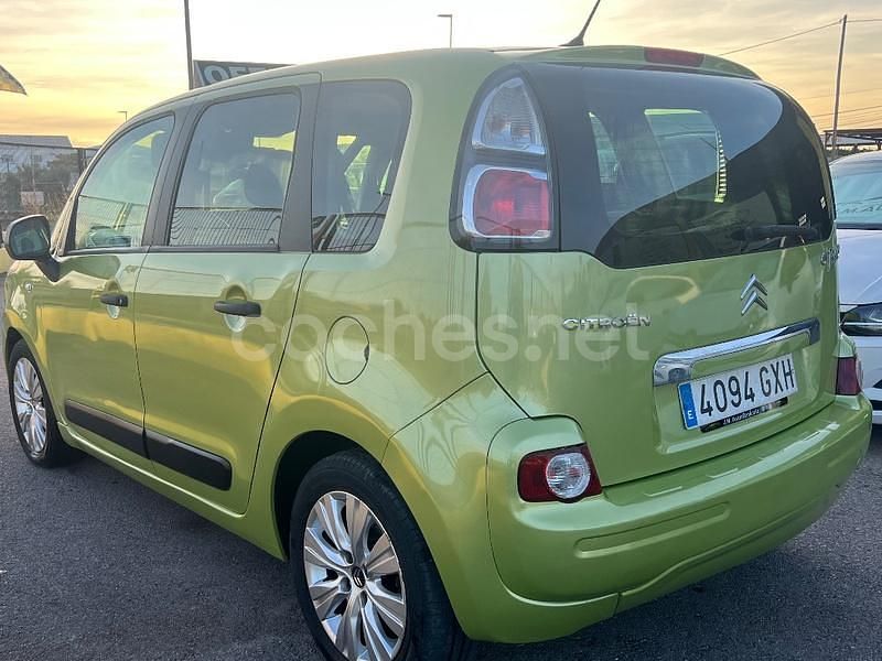 Usado Citroën C3 Picasso Exclusive 90 CV (66 kW) 2010 Verde Monovolumen