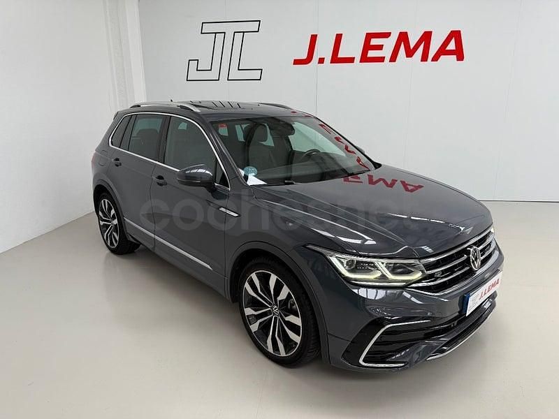 Usado VW Tiguan R-line 200 CV (147 kW) 2021 Gris / plata SUV