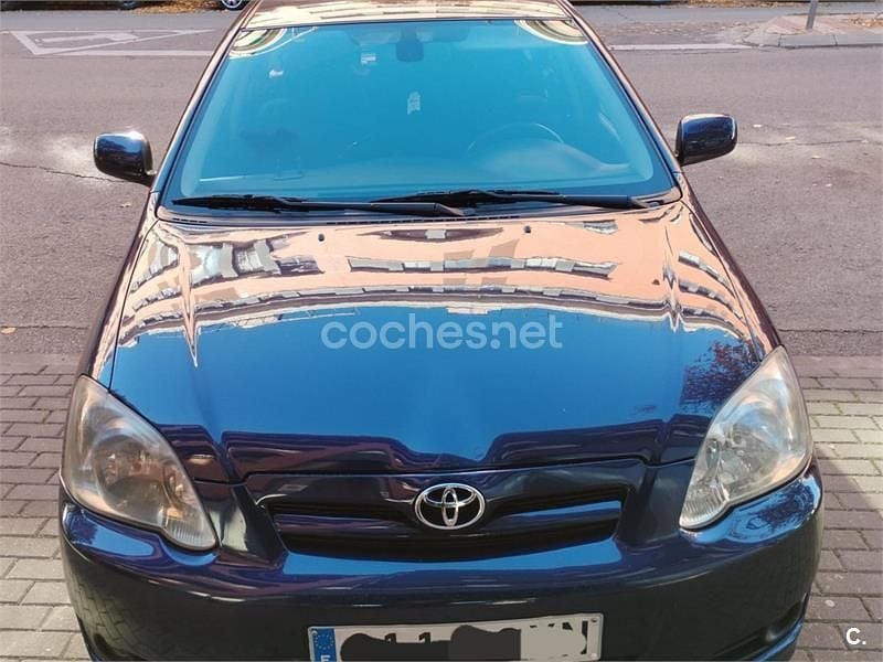 Usado Toyota Corolla Sol 116 CV (85 kW) 2004 Azul Berlina