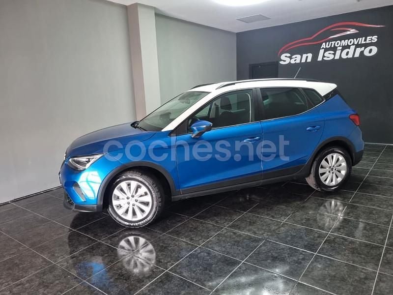 Usado Seat Arona Style 110 CV (80 kW) 2023 Azul SUV