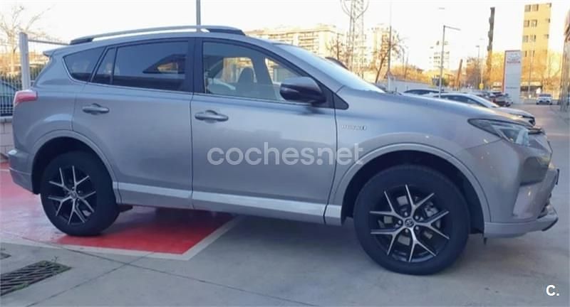 Gris / plata Usado 2017 Toyota RAV4 Hybrid SUV | 21.000 € (Precio justo) - Imagen 1/4