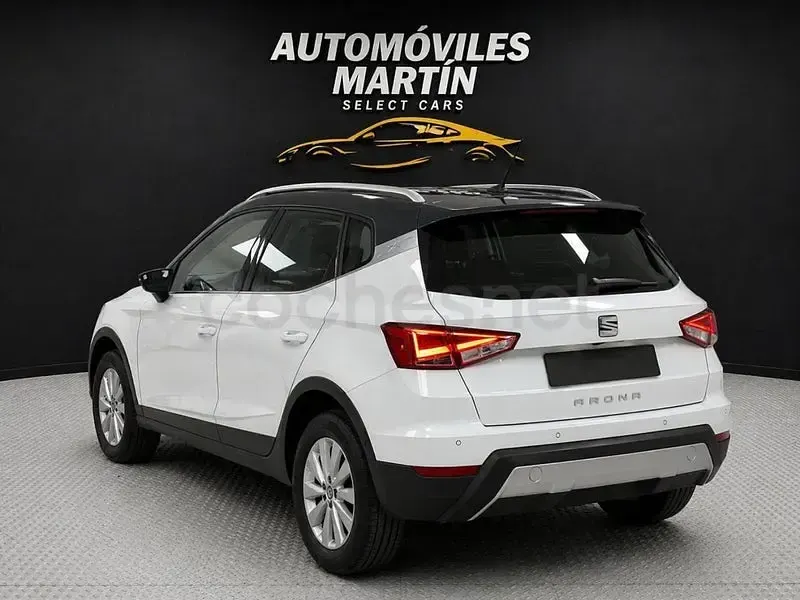 Usado Seat Arona Ecomotive 95 CV (69 kW) 2018 Blanco SUV