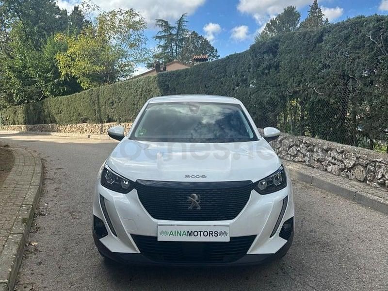Usado Peugeot 2008 Active 110 CV (80 kW) 2020 Blanco SUV