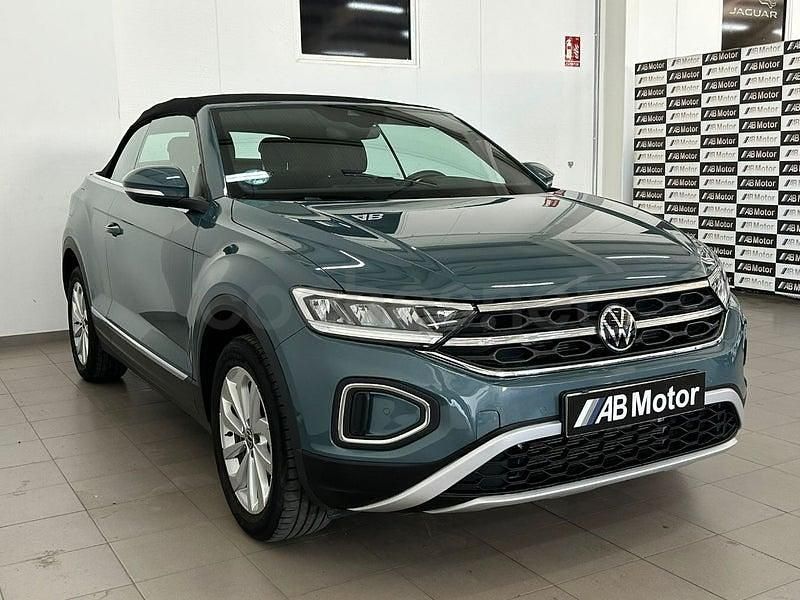 Usado VW T-Roc Style 150 CV (110 kW) 2024 Gris / plata SUV