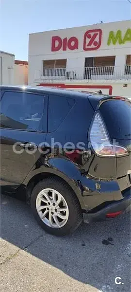 Usado Renault Scénic III Dynamique 110 CV (80 kW) 2013 Negro Monovolumen
