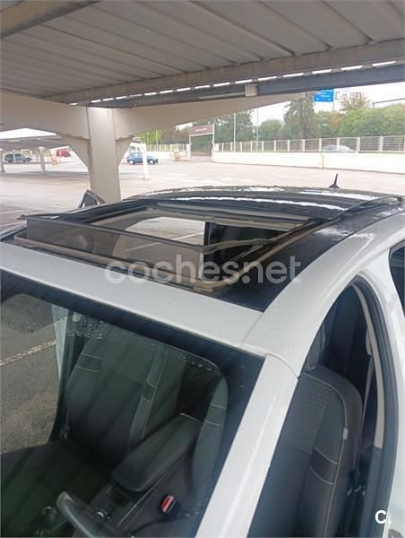 Usado Renault Scénic III Dynamique 110 CV (80 kW) 2011 Blanco Monovolumen