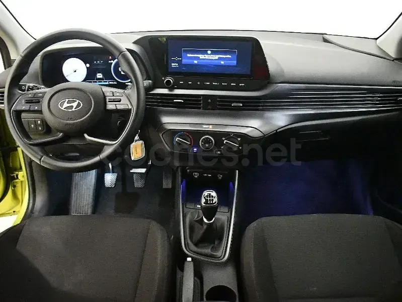 Usado Hyundai i20 100 CV (73 kW) 2025 Verde Utilitario