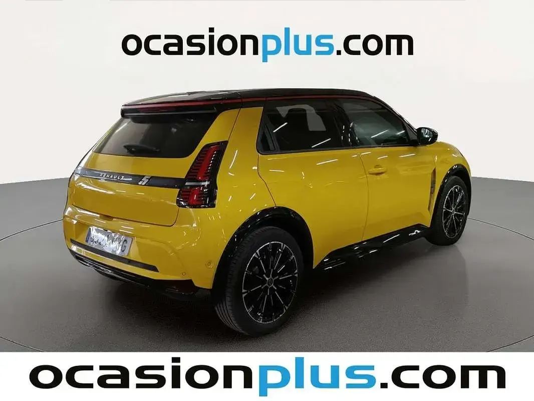 Usado Renault Mégane Iconic 110 kW (150 CV) 2025 Amarillo Utilitario