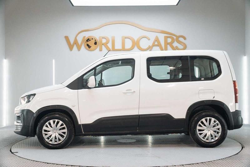 Usado Peugeot Rifter Active 102 CV (75 kW) 2021 Blanco Monovolumen