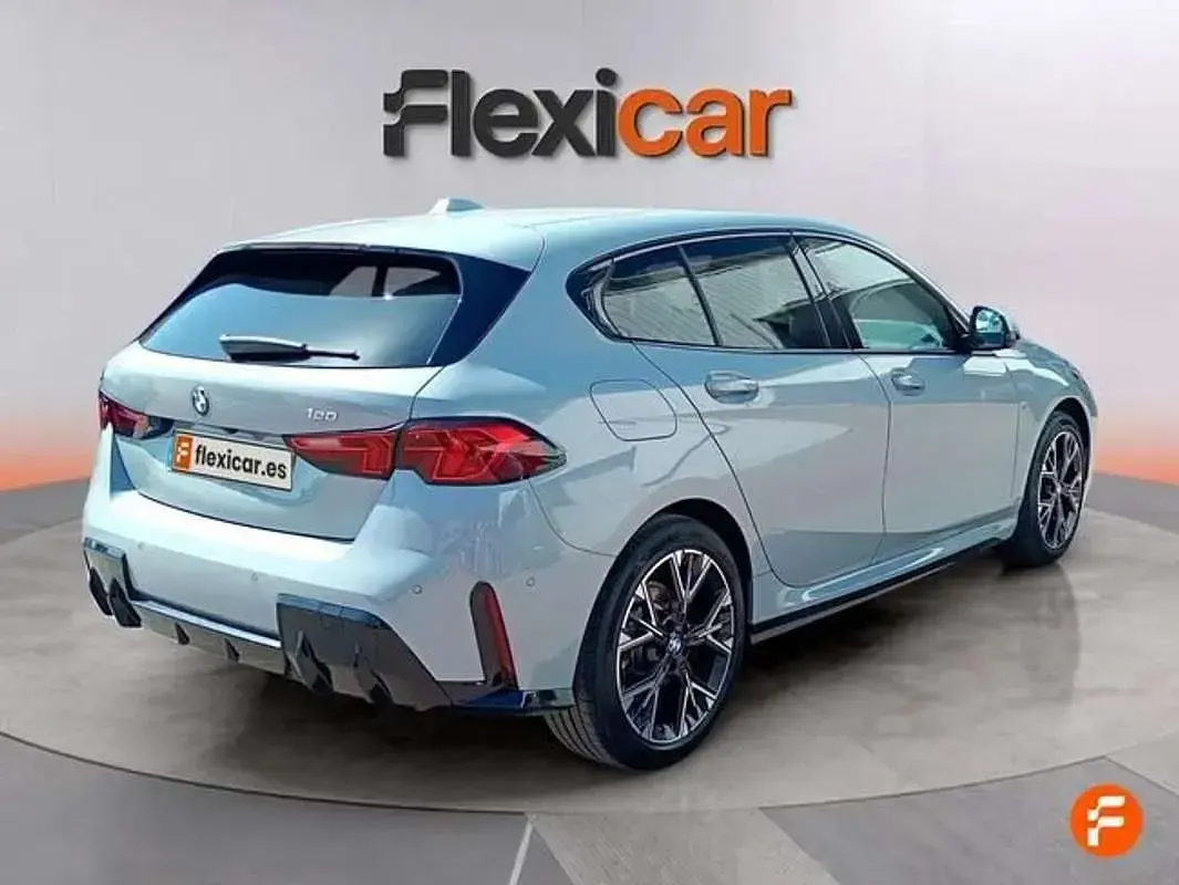Usado BMW 120 170 CV (125 kW) 2025 Gris Utilitario