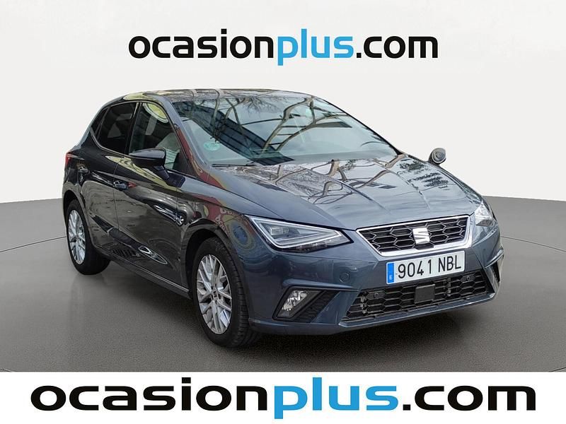 Usado Seat Ibiza FR 115 CV (84 kW) 2025 Gris Berlina