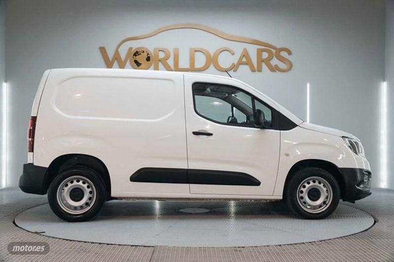 Usado Opel Combo S 102 CV (75 kW) 2021 Blanco Monovolumen