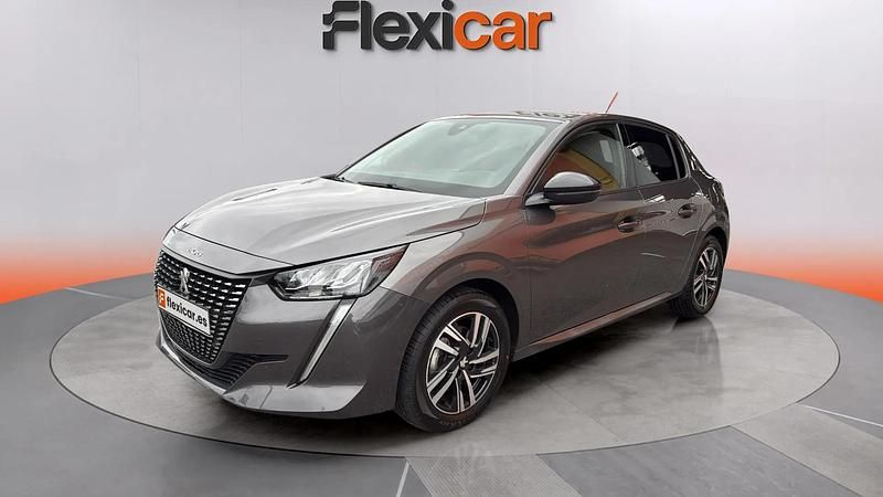 Usado Peugeot 208 Allure 101 CV (74 kW) 2023 Gris Utilitario