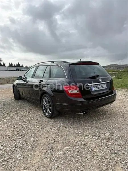 Käytetty Mercedes C220 Executive 170 HP (125 kW) 2011 Musta Farmari