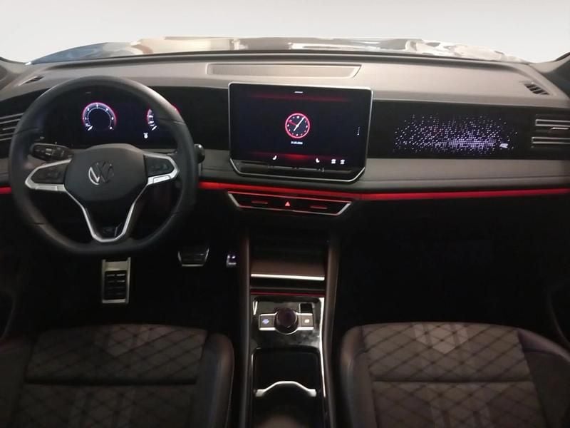 Usado VW Tiguan R-line 110 CV (80 kW) 2024 Negro SUV