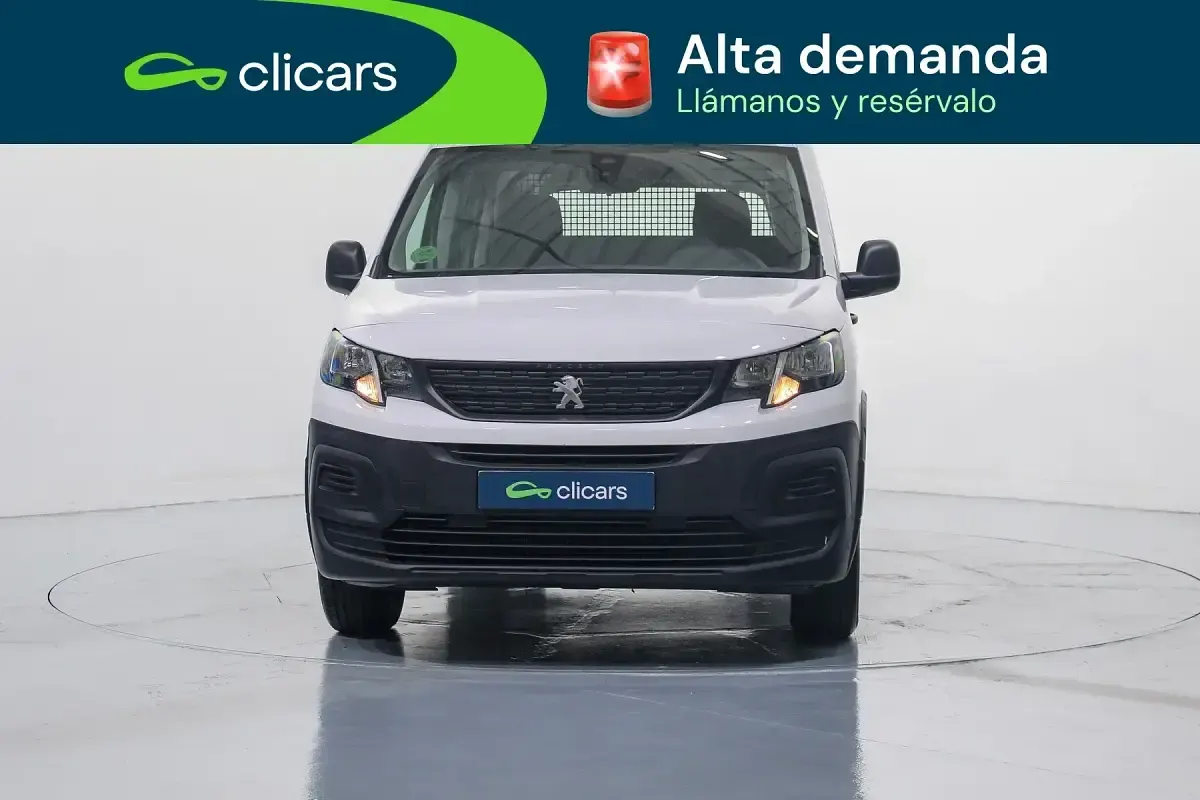 Usado Peugeot Rifter Business-Line 100 CV (73 kW) 2023 Blanco Monovolumen
