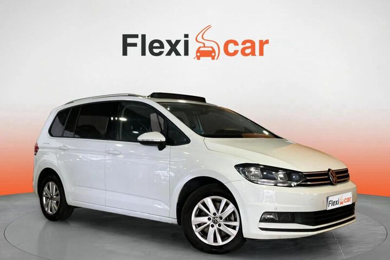 Blanco Usado 2020 VW Touran Advance Monovolumen | 19.990 € (Precio justo) - Imagen 1/4