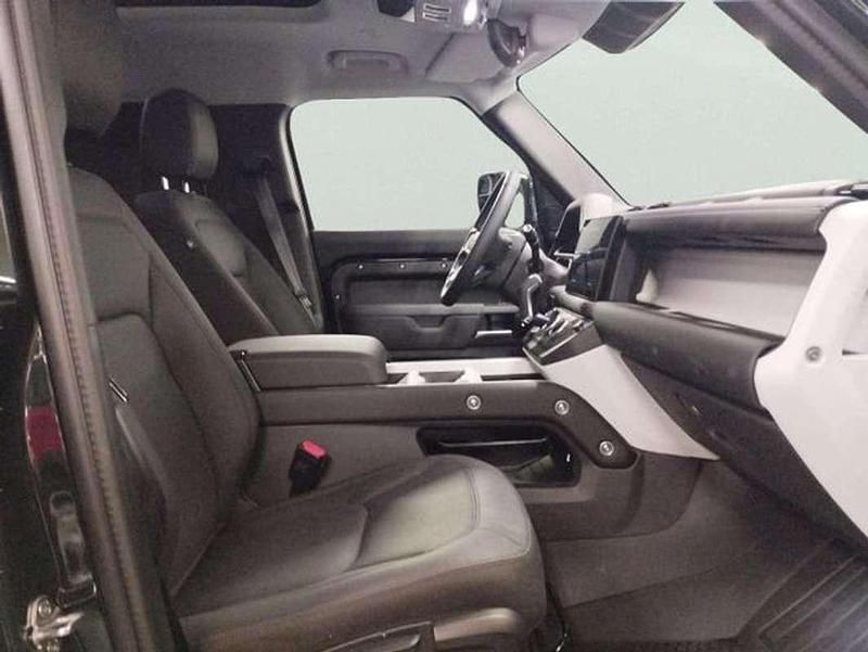 Usado Land Rover Defender S 300 HP (220 kW) 2025 Preto SUV