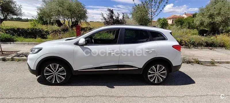 Usado Renault Kadjar Zen 110 CV (80 kW) 2016 Blanco SUV