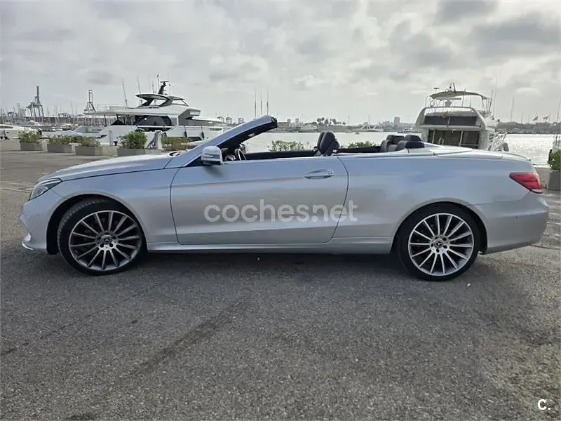 Usado Mercedes E220 170 CV (125 kW) 2015 Gris / plata Descapotable