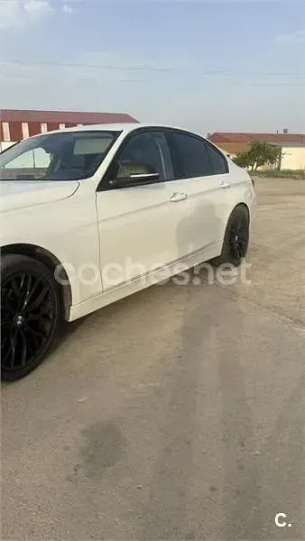 Usado BMW 318 143 CV (105 kW) 2013 Blanco Berlina