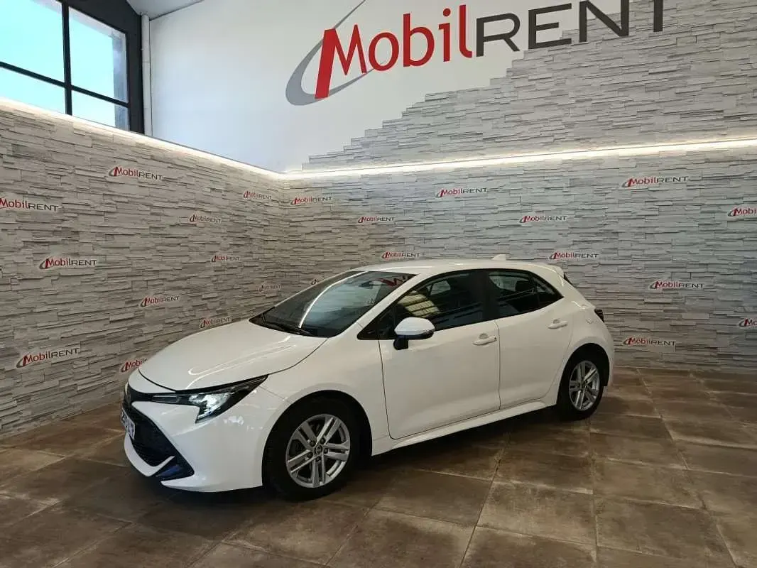 Usado Toyota Corolla Business Edition 122 CV (89 kW) 2022 Blanco Utilitario