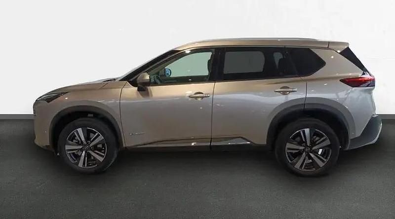 Usado Nissan X-Trail Tekna 215 CV (158 kW) 2024 Champagne silver SUV