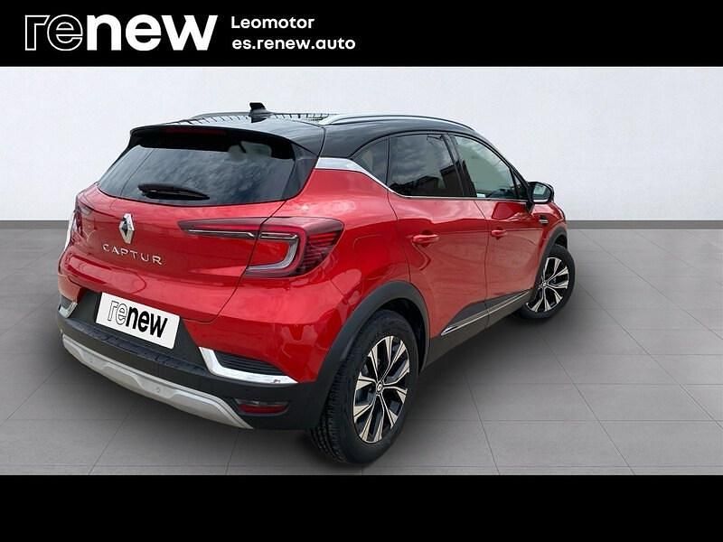 Usado Renault Captur Techno 90 CV (66 kW) 2023 Rojo SUV