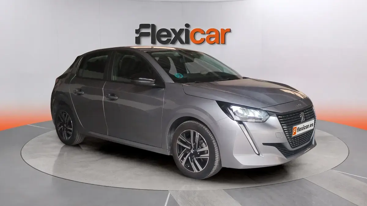 Usado Peugeot 208 Allure 101 CV (74 kW) 2023 Utilitario