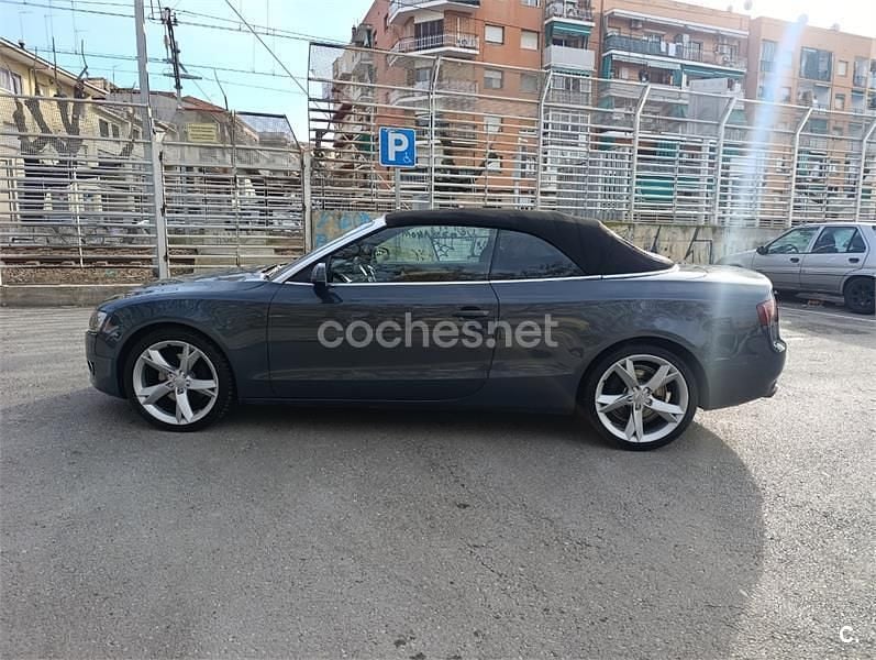 Usado Audi A5 Cabriolet 240 CV (176 kW) 2009 Gris / plata Descapotable