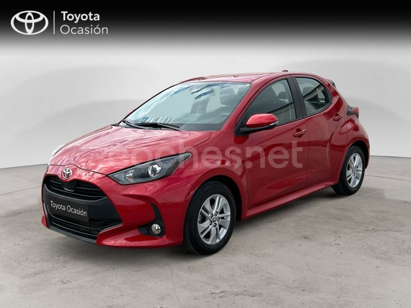 Rojo Usado 2024 Toyota Yaris Berlina | 19.500 € (Precio justo) - Imagen 1/4
