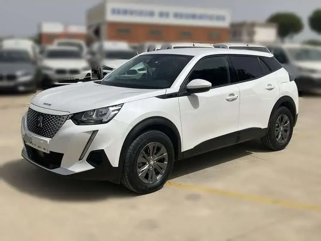 Usado Peugeot e-2008 Active 100 kW (136 CV) 2021 Blanco SUV