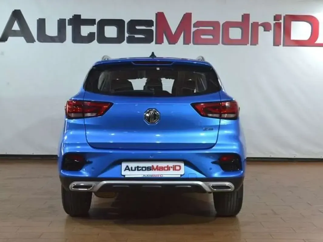 Usado MG ZS Comfort 107 CV (78 kW) 2022 Azul Berlina