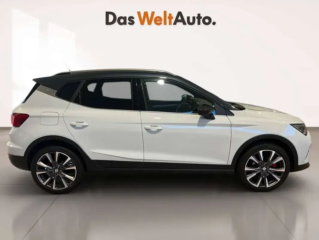 Usado Seat Arona FR 116 CV (85 kW) 2026 Blanco SUV
