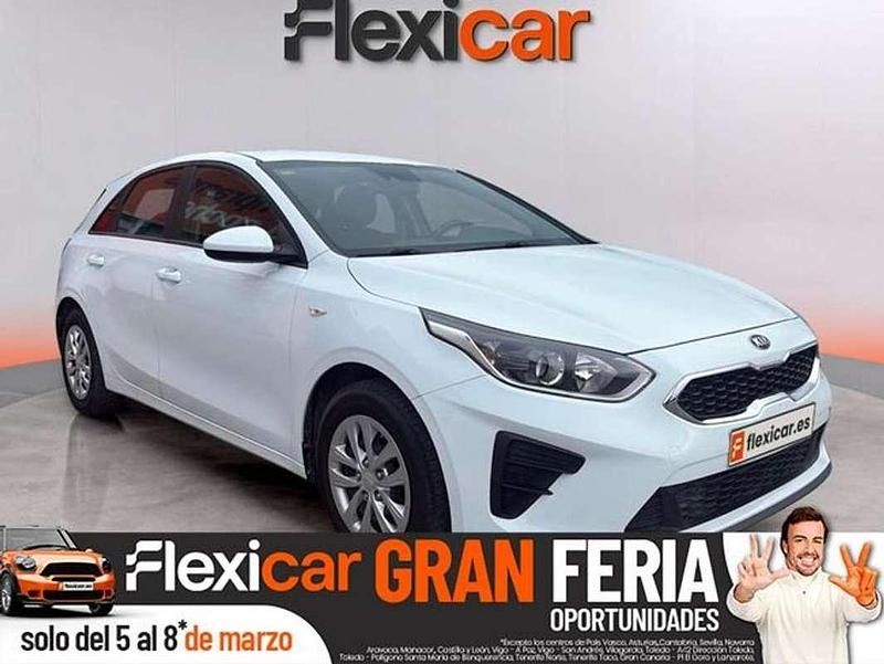 Usado Kia Ceed Plus 101 CV (74 kW) 2018 Blanco Utilitario