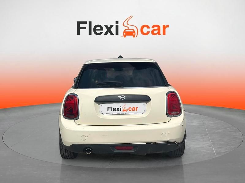 Usado Mini ONE 102 CV (75 kW) 2019 Beige Utilitario