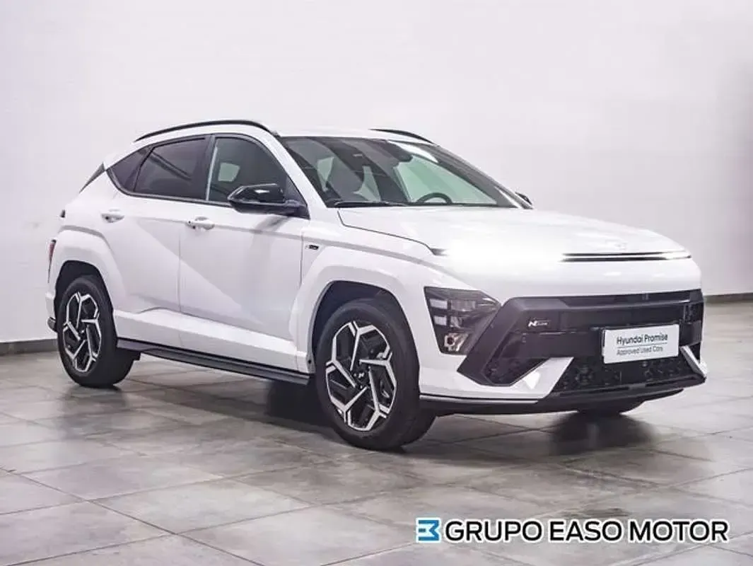 Usado Hyundai Kona N Line 120 CV (88 kW) 2024 Blanco SUV