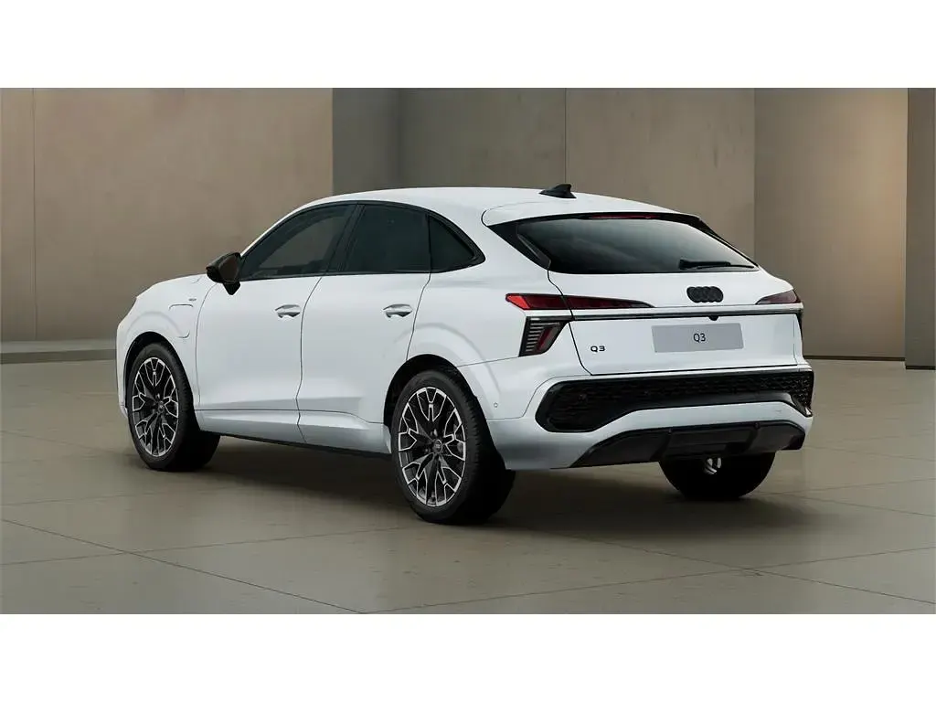 Nuevo Audi Q3 Sportback 272 CV (200 kW) 2026 Blanco glaciar SUV