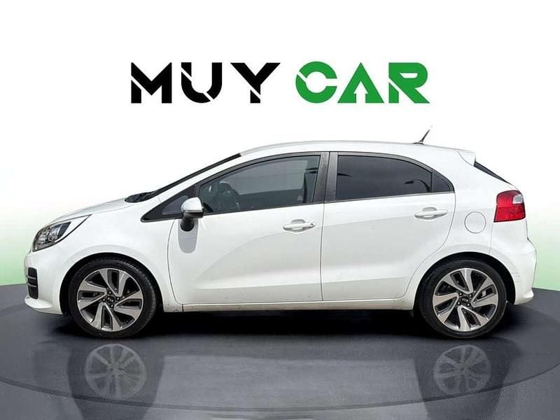 Usado Kia Rio 75 CV (55 kW) 2016 Blanco Utilitario