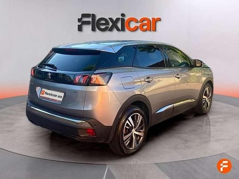 Usado Peugeot 3008 Allure 180 CV (132 kW) 2023 Gris SUV
