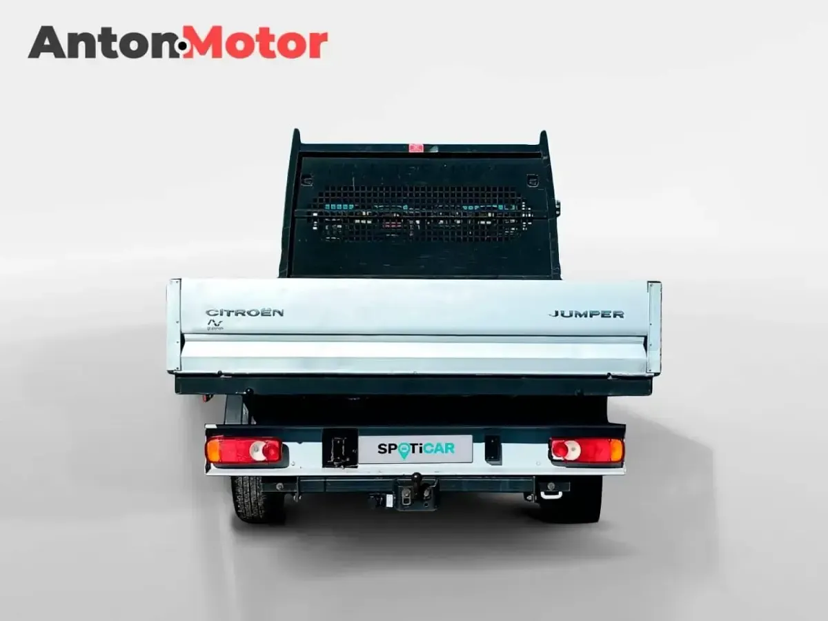 Usado Citroën Jumper 140 CV (102 kW) 2022 Blanco Monovolumen