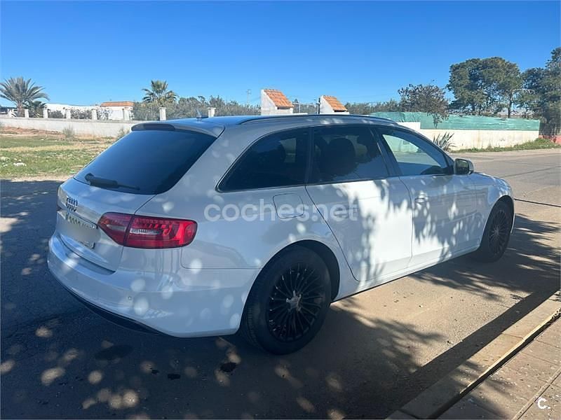 Usado Audi A4 Advanced 150 CV (110 kW) 2013 Blanco Familiar
