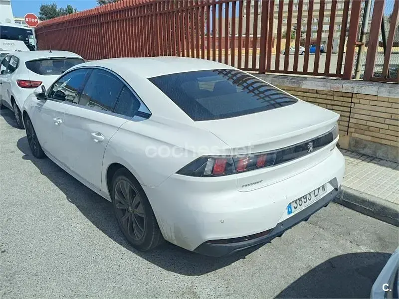 Usado Peugeot 508 Active 130 CV (95 kW) 2020 Blanco Berlina